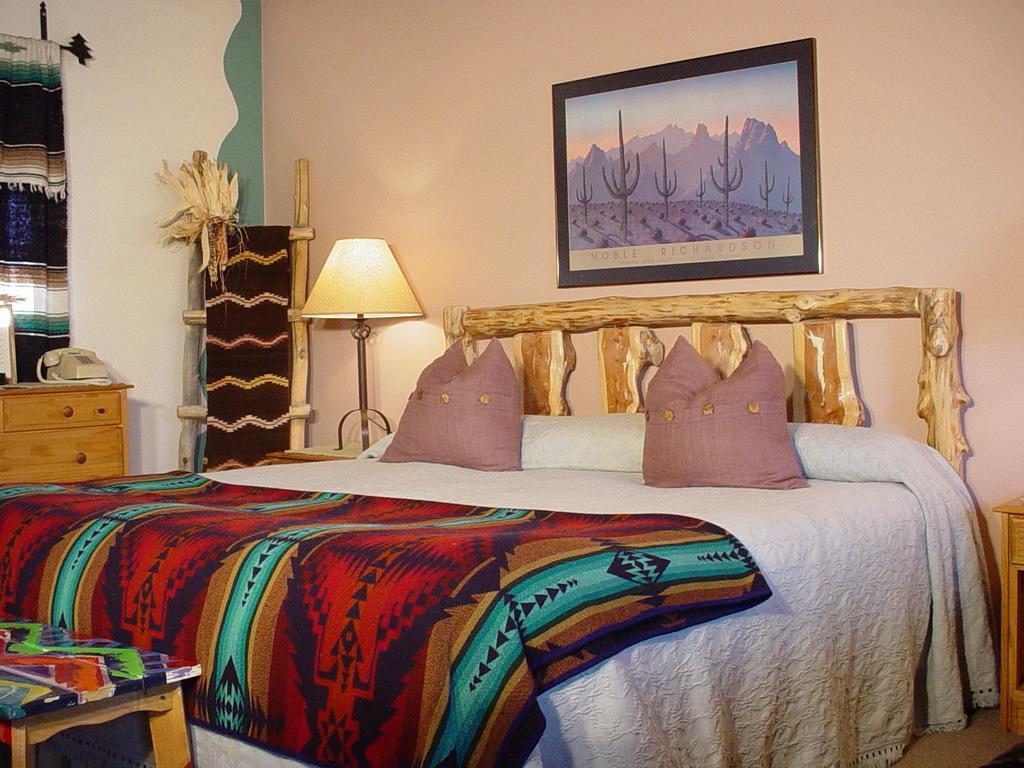 Inn On The Rio タオス 部屋 写真